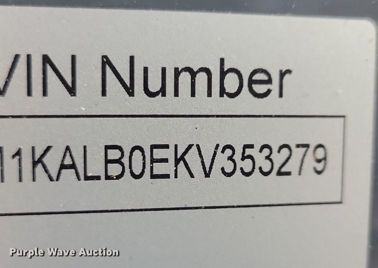 image for item DG0648 2019 Vermeer ATX850 compact wheel loader