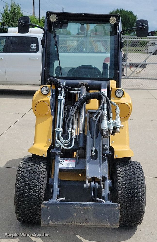 image for item DG0649 2019 Vermeer ATX530 compact wheel loader