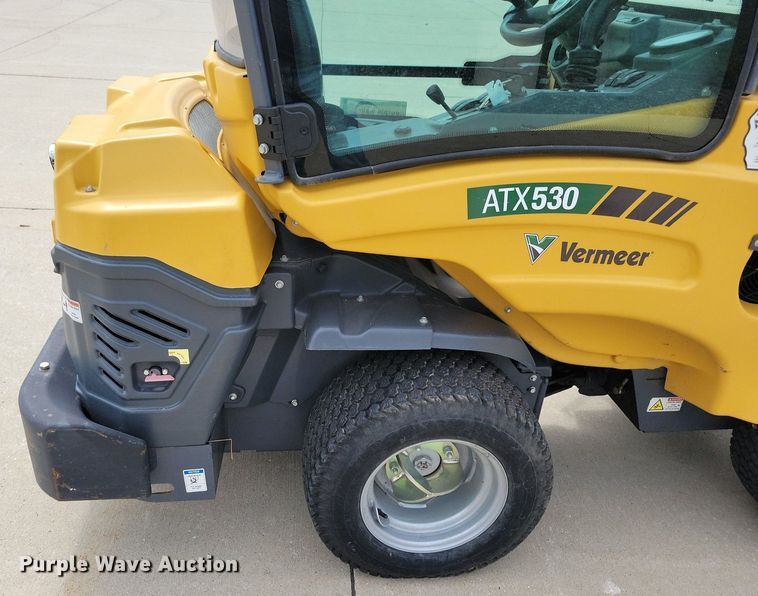 image for item DG0649 2019 Vermeer ATX530 compact wheel loader