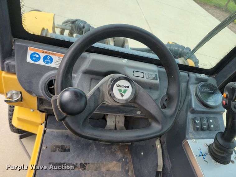 image for item DG0649 2019 Vermeer ATX530 compact wheel loader