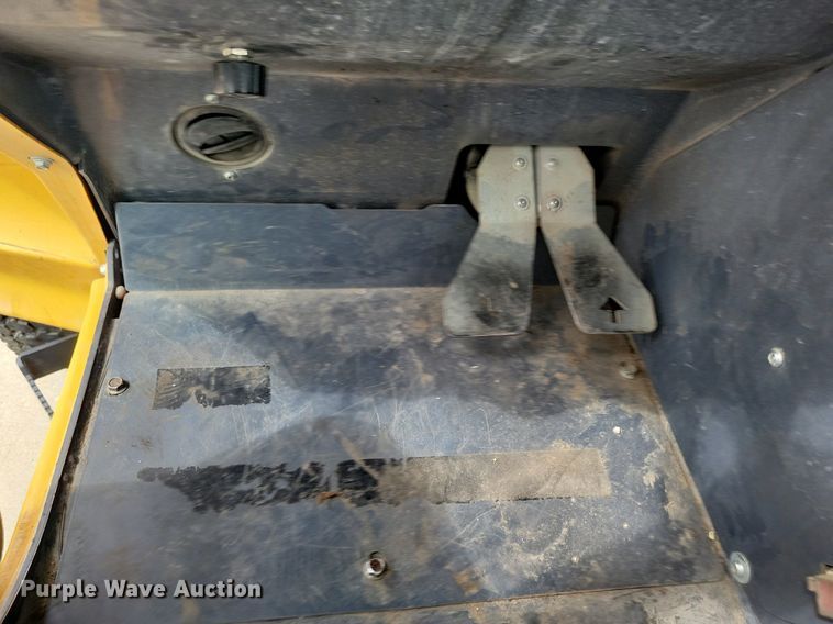 image for item DG0649 2019 Vermeer ATX530 compact wheel loader