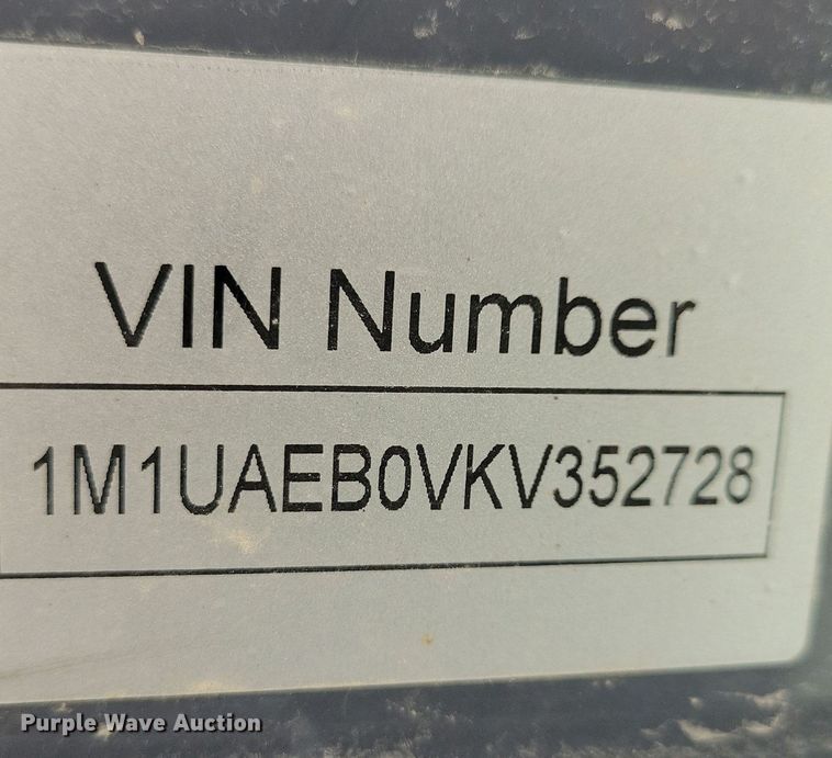 image for item DG0649 2019 Vermeer ATX530 compact wheel loader