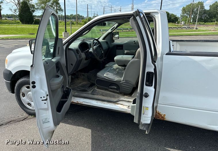 image for item DJ6241 2008 Ford F150 XL pickup truck