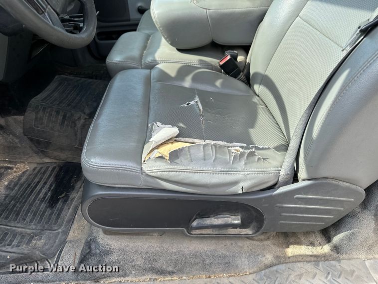 image for item DJ6241 2008 Ford F150 XL pickup truck