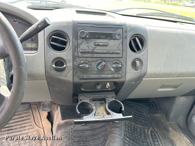 image for item DJ6241 2008 Ford F150 XL pickup truck