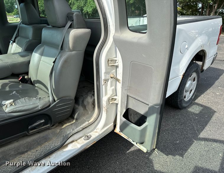 image for item DJ6241 2008 Ford F150 XL pickup truck