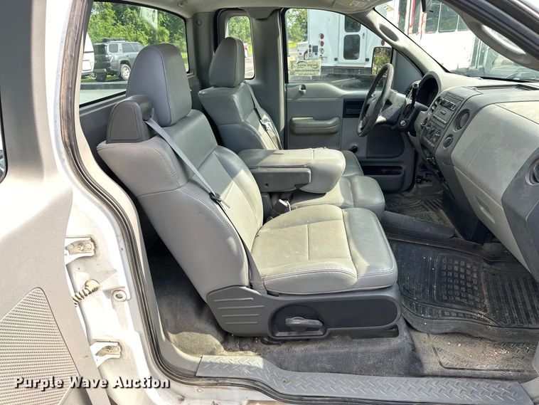 image for item DJ6241 2008 Ford F150 XL pickup truck