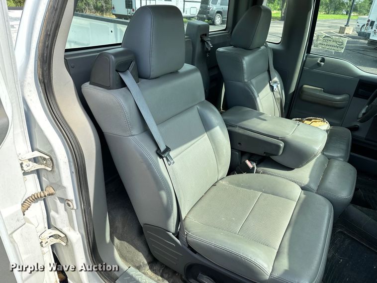 image for item DJ6241 2008 Ford F150 XL pickup truck