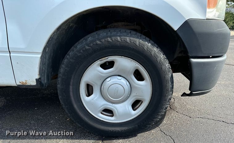 image for item DJ6241 2008 Ford F150 XL pickup truck