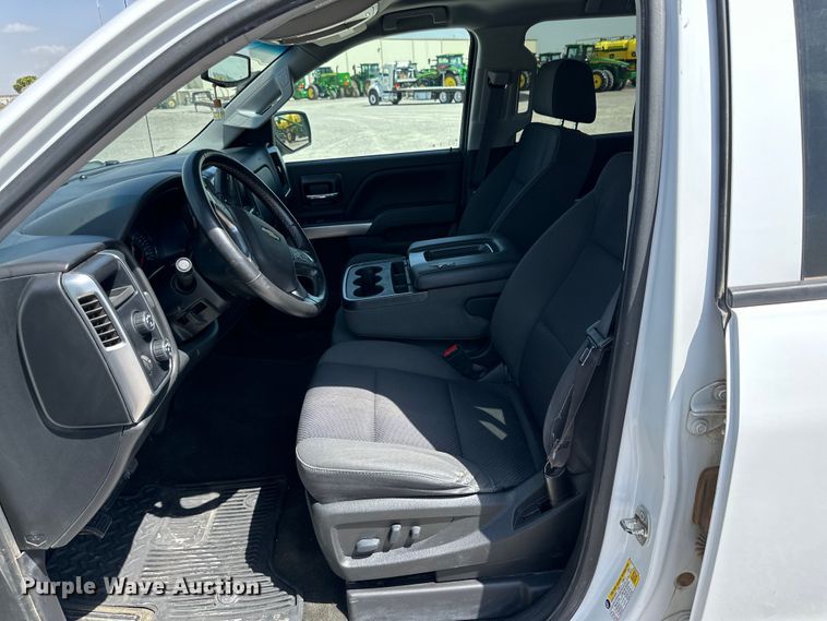 image for item DK6653 2017 Chevrolet Silverado 1500 LT Crew Cab pickup truck