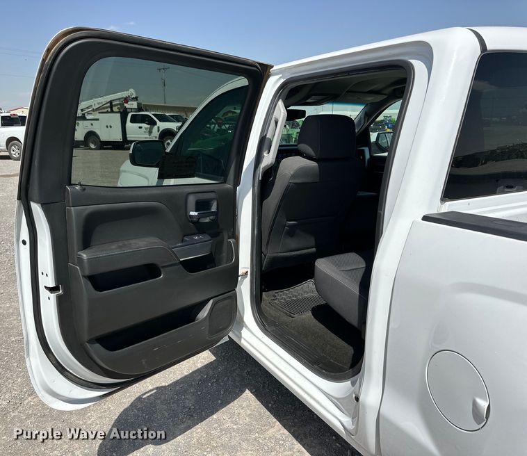 image for item DK6653 2017 Chevrolet Silverado 1500 LT Crew Cab pickup truck