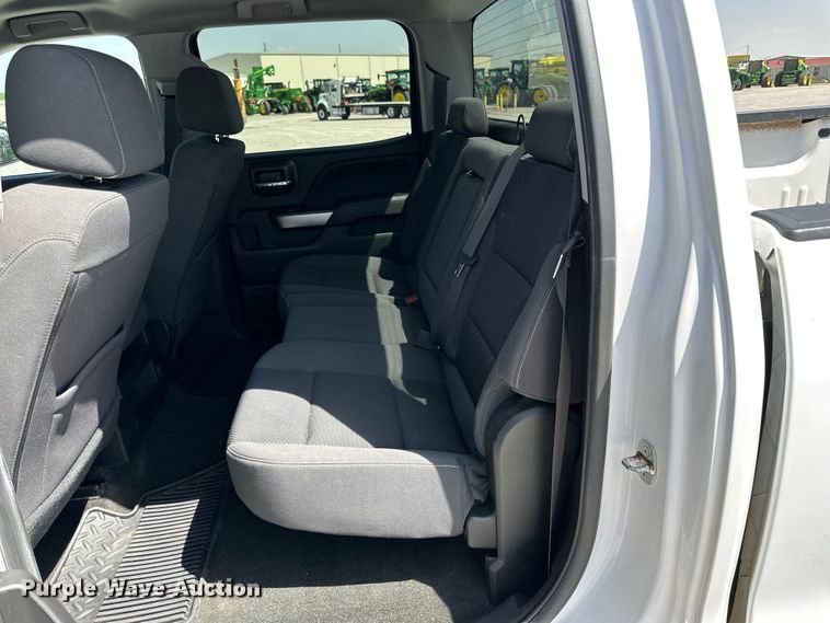 image for item DK6653 2017 Chevrolet Silverado 1500 LT Crew Cab pickup truck