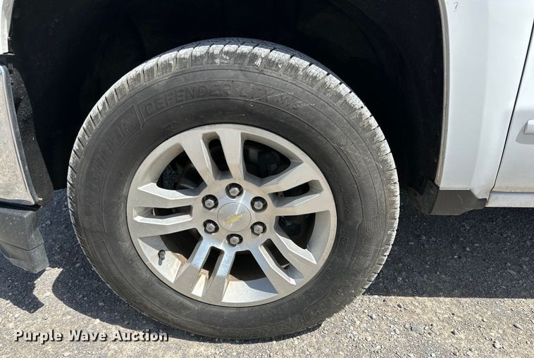 image for item DK6653 2017 Chevrolet Silverado 1500 LT Crew Cab pickup truck