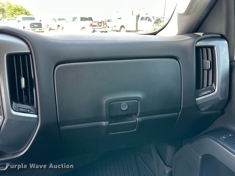 image for item DK6657 2017 Chevrolet Silverado 1500 LT Crew Cab pickup truck