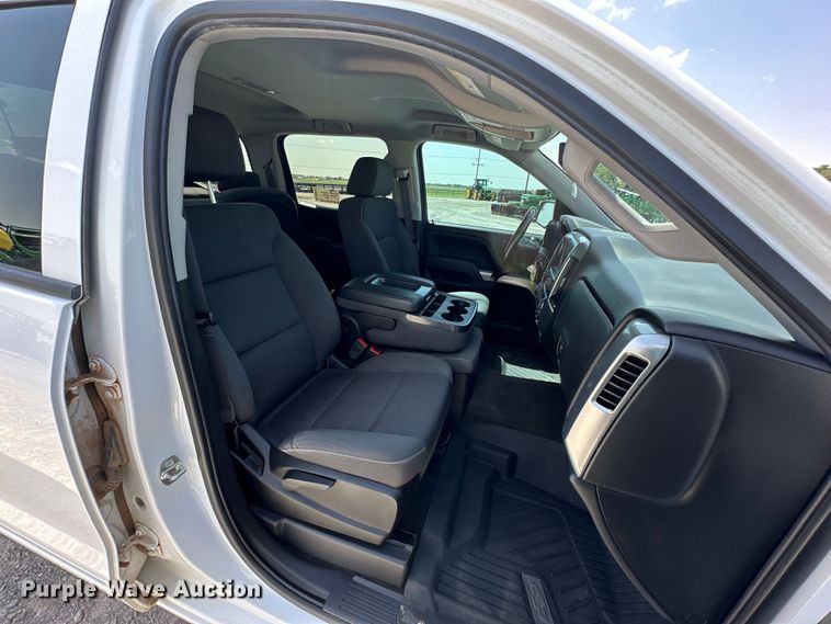 image for item DK6657 2017 Chevrolet Silverado 1500 LT Crew Cab pickup truck