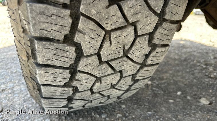 image for item DK6657 2017 Chevrolet Silverado 1500 LT Crew Cab pickup truck