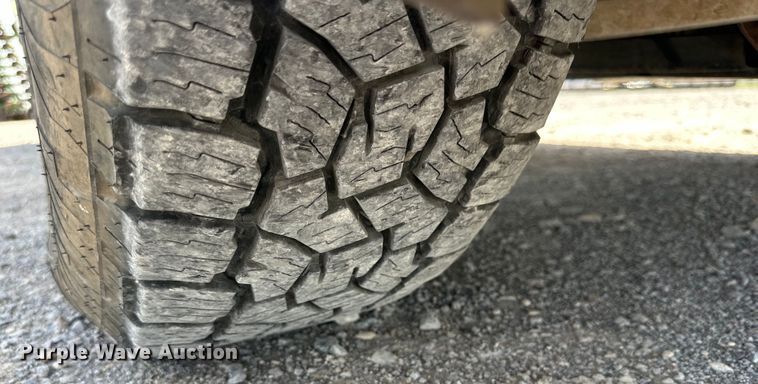 image for item DK6657 2017 Chevrolet Silverado 1500 LT Crew Cab pickup truck