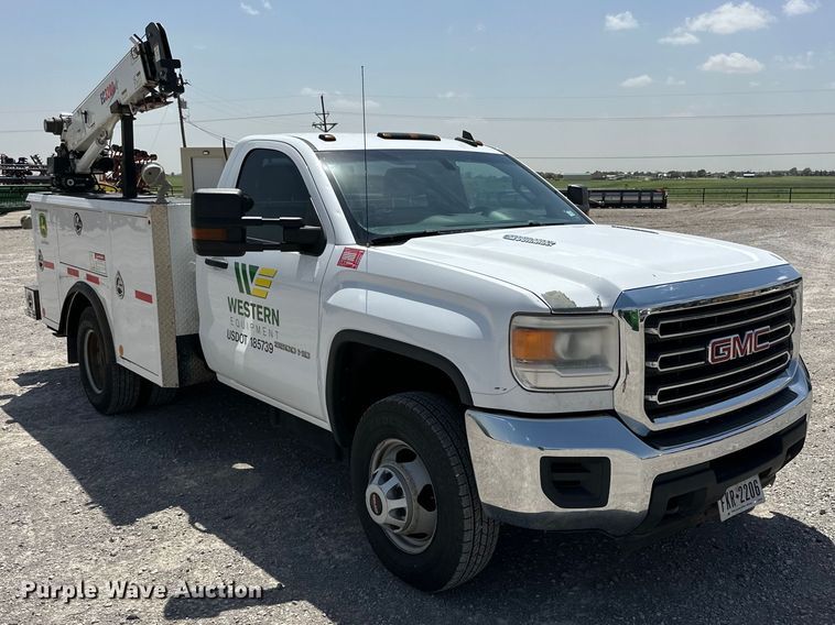 image for item DK6658 2015 GMC Sierra 3500HD utility bed pickup truck