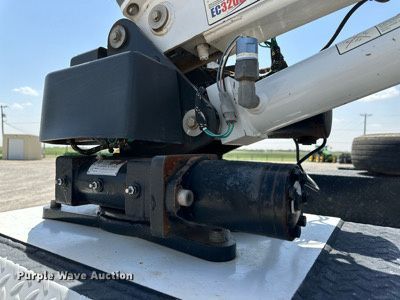 image for item DK6658 2015 GMC Sierra 3500HD utility bed pickup truck