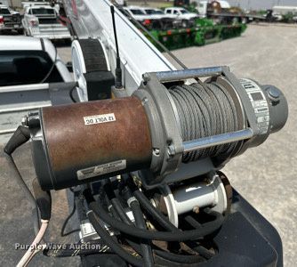 image for item DK6658 2015 GMC Sierra 3500HD utility bed pickup truck