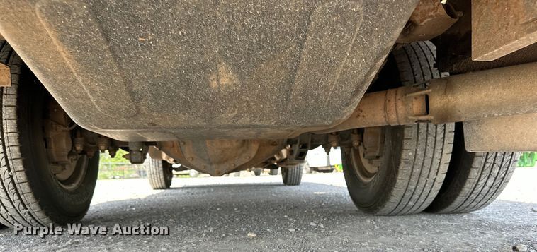 image for item DK6658 2015 GMC Sierra 3500HD utility bed pickup truck