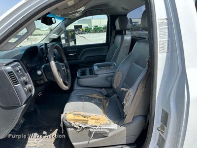 image for item DK6658 2015 GMC Sierra 3500HD utility bed pickup truck