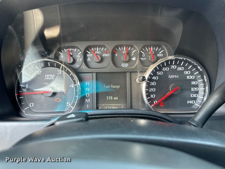 image for item DK6658 2015 GMC Sierra 3500HD utility bed pickup truck