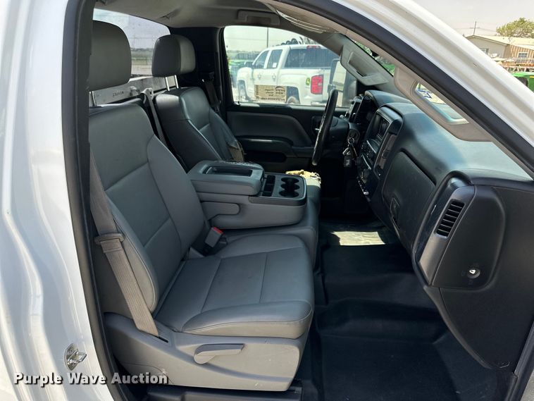 image for item DK6658 2015 GMC Sierra 3500HD utility bed pickup truck