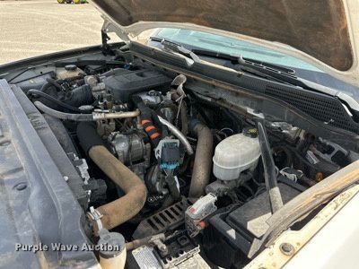 image for item DK6658 2015 GMC Sierra 3500HD utility bed pickup truck