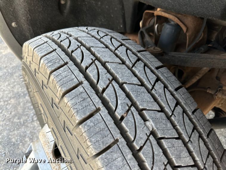 image for item DK6658 2015 GMC Sierra 3500HD utility bed pickup truck