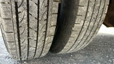 image for item DK6658 2015 GMC Sierra 3500HD utility bed pickup truck