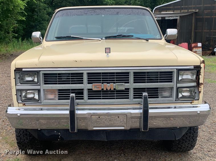 image for item DM7917 1984 GMC Sierra Classic K1500  pickup truck