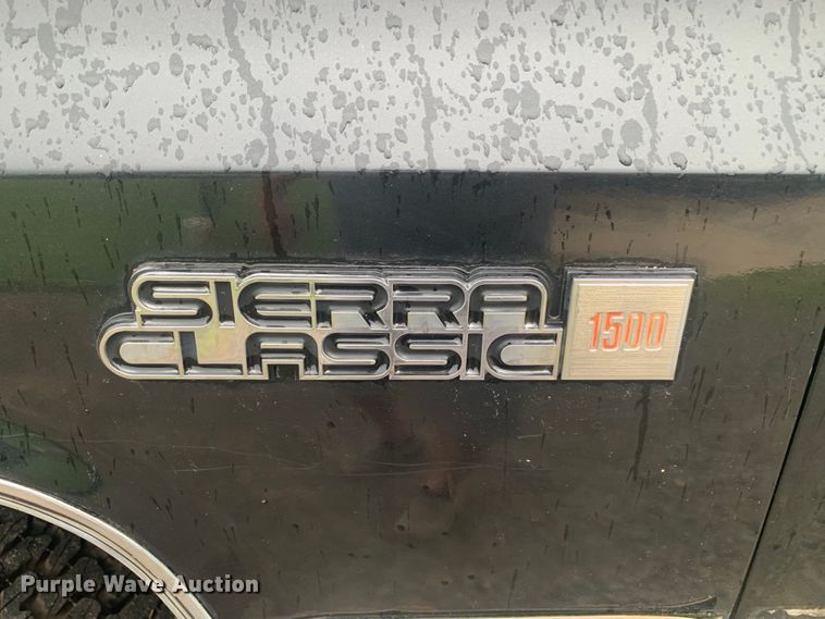 image for item DM7917 1984 GMC Sierra Classic K1500  pickup truck