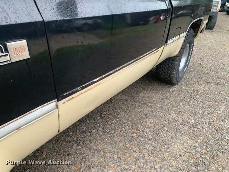 image for item DM7917 1984 GMC Sierra Classic K1500  pickup truck