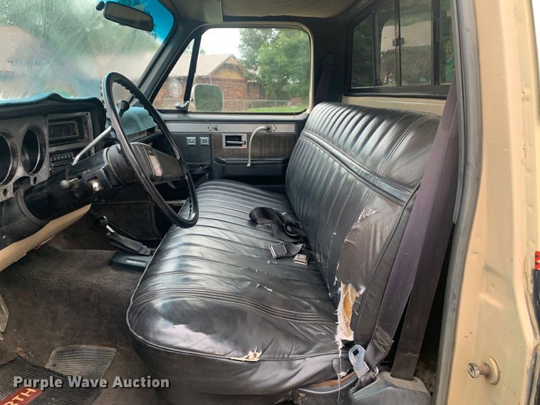 image for item DM7917 1984 GMC Sierra Classic K1500  pickup truck