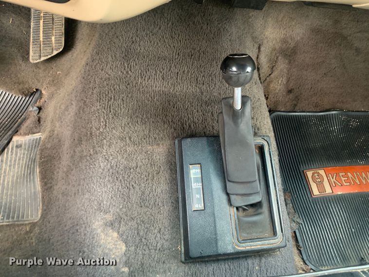 image for item DM7917 1984 GMC Sierra Classic K1500  pickup truck