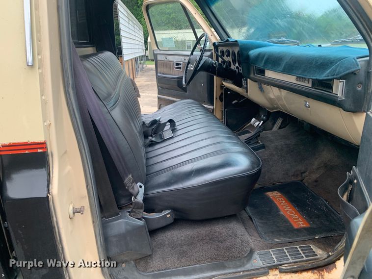 image for item DM7917 1984 GMC Sierra Classic K1500  pickup truck