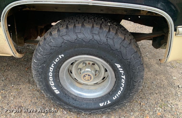 image for item DM7917 1984 GMC Sierra Classic K1500  pickup truck