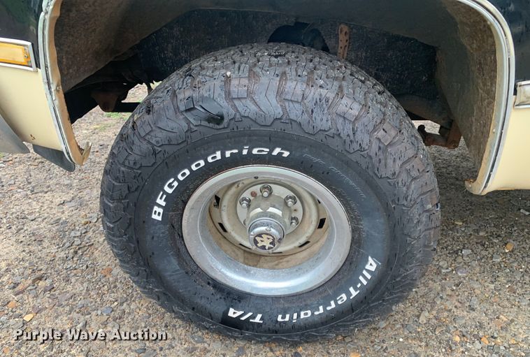 image for item DM7917 1984 GMC Sierra Classic K1500  pickup truck