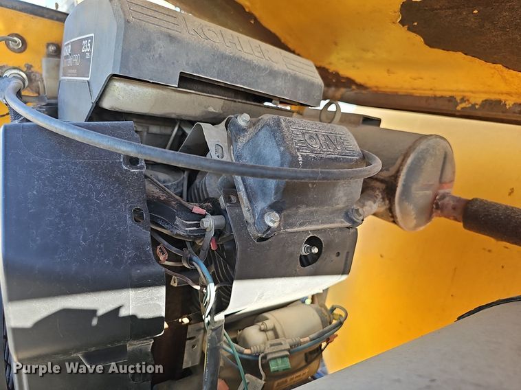 image for item DN7414 1998 Ford F800 vacuum truck