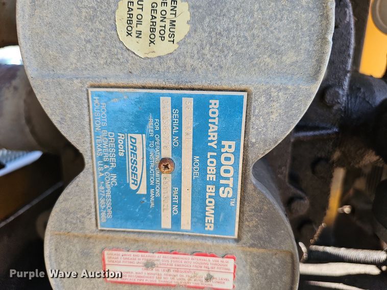 image for item DN7414 1998 Ford F800 vacuum truck