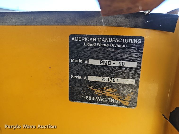 image for item DN7414 1998 Ford F800 vacuum truck