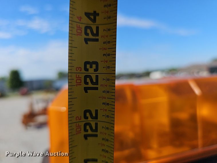 image for item DN7414 1998 Ford F800 vacuum truck