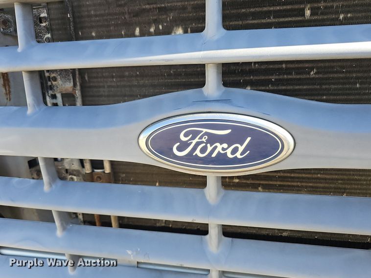 image for item DN7414 1998 Ford F800 vacuum truck