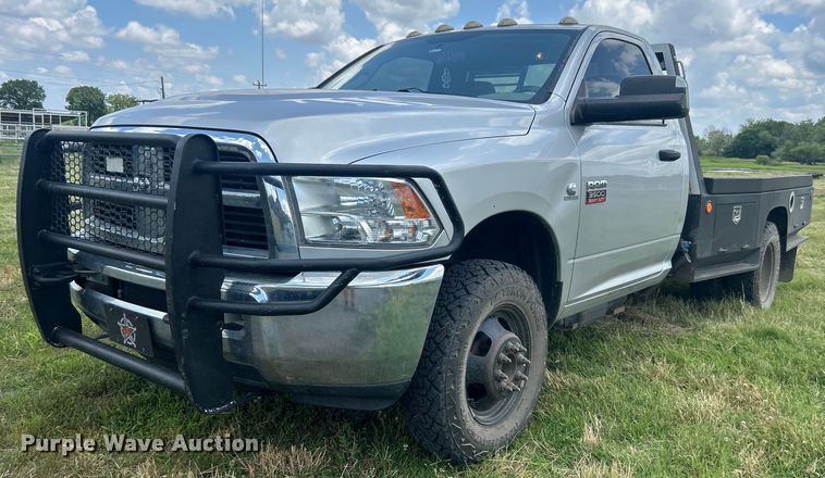 image for item DO6529 2012 Dodge Ram 3500HD flatbed pickup truck