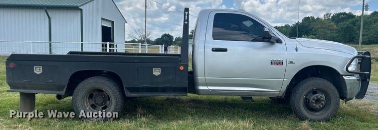 image for item DO6529 2012 Dodge Ram 3500HD flatbed pickup truck