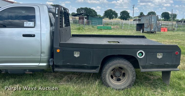 image for item DO6529 2012 Dodge Ram 3500HD flatbed pickup truck