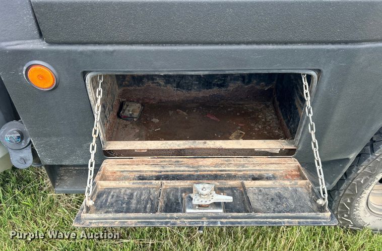 image for item DO6529 2012 Dodge Ram 3500HD flatbed pickup truck