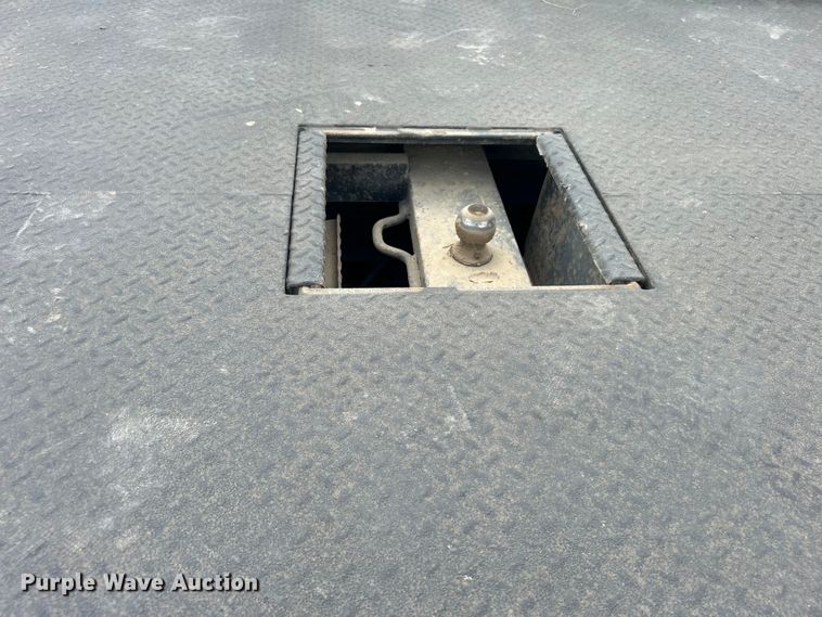 image for item DO6529 2012 Dodge Ram 3500HD flatbed pickup truck