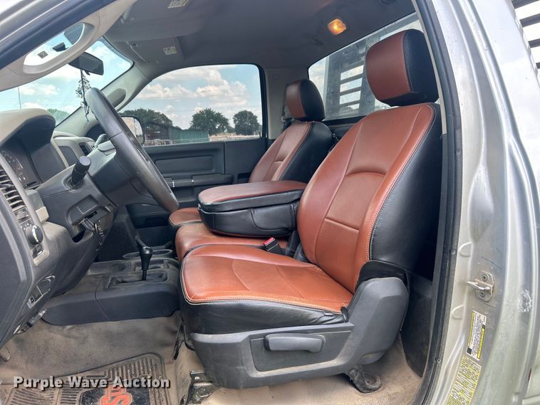 image for item DO6529 2012 Dodge Ram 3500HD flatbed pickup truck